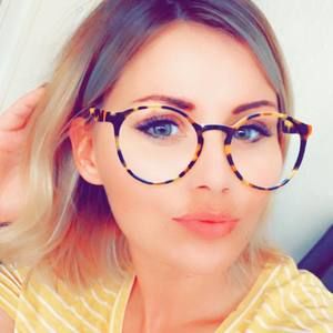 Meet your Posher, Kendra